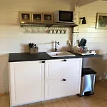 Bed & Breakfast Zevenhuizen 4*